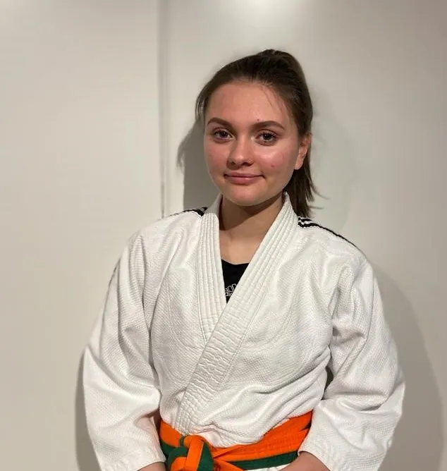 Louisa Piussi im Judoanzug